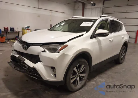 2016 Toyota Rav4 Xle z USA, uszkodzony, nr VIN JTMWFREV5GD082103
